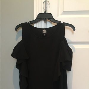 Bobeau - Cold Shoulder Ruffle Sleeve top